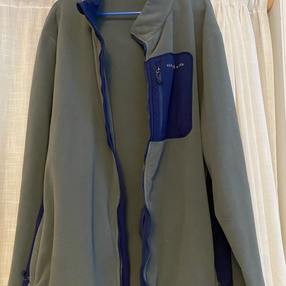 Vineyard Vines Men's Gray and Navy Performance Jacket